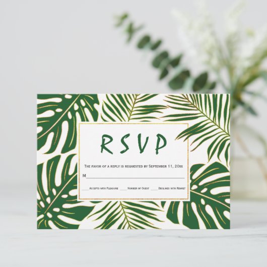 Tropische monstera, palmbladeren groene bruiloft R RSVP Kaartje (Staand voorkant)