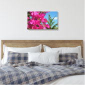 Tropische Natuur van Bougainvillea en Palm Canvas Afdruk (Insitu (Slaapkamer))