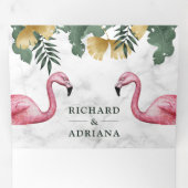 Tropische Palm Witte Marmeren Flamingo Paar Huweli Drieluik Uitnodiging (Binnenzijde eerst)