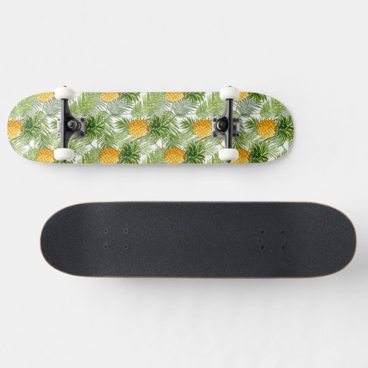 Tropische palmbladeren en ananassen persoonlijk skateboard (Horizontaal)