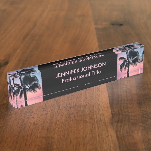 Tropische palmbomen op de zon naambordje (Zijkant)