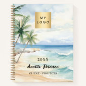 Tropische palmbomen op het strand golven zakelijk  notitieboek (Voorkant)