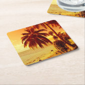 Tropische palmbomen op het strand op het onderzett kartonnen onderzetters (Schuin)