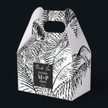 Tropische Palmboom Bladeren Abstracte Strand Bruil Bedankdoosjes<br><div class="desc">Een mooie vintage schets van palmboomtakken in zwart en wit. Een perfect landelijke abstract ontwerp ideaal voor elke thuis decoratie stijl of gelegenheid. Een ideaal ontwerp voor iedereen die van natuur, abstracte kunst, schetsontwerpen, tropische strand thema ontwerpen, landelijke en vintage stijlen houdt. Pas het monogram aan en maak het je...</div>