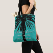 Tropische palmboom strandbruiloft bestemmingsbrij tote bag (Dichtbij)