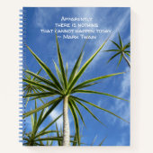 Tropische palmboom tegen blauwe hemel notitieboek (Voorkant)