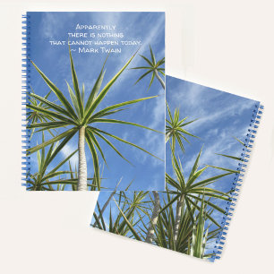 Tropische palmboom tegen blauwe hemel notitieboek