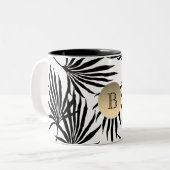 Tropische Palmboom Zwart Wit Goud Monogram Tweekleurige Koffiemok (Voorkant links)