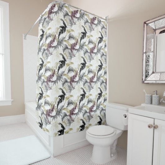 Tropische palmen, gier in wijn en zwart douchegordijn (In situ)