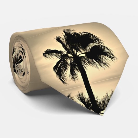 Tropische palmreflecties tegen een gouden hemel stropdas (Opgerold)