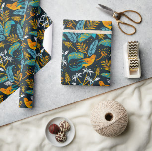 Tropische papegaaivogels en kleurrijk lederpatroon cadeaupapier