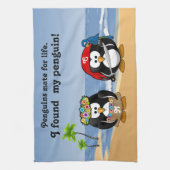 Tropische pinguïns Couple Hula Pirate Island Beach Theedoek (Verticaal)