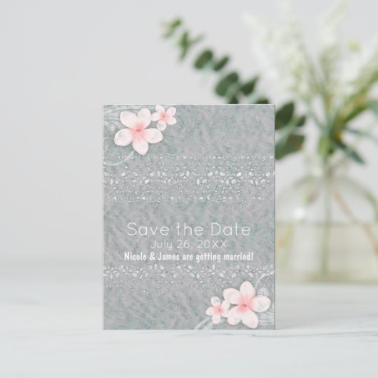 Tropische Plumeria Bloem Grijs Roze Save the Date Aankondigingskaart (Staand voorkant)