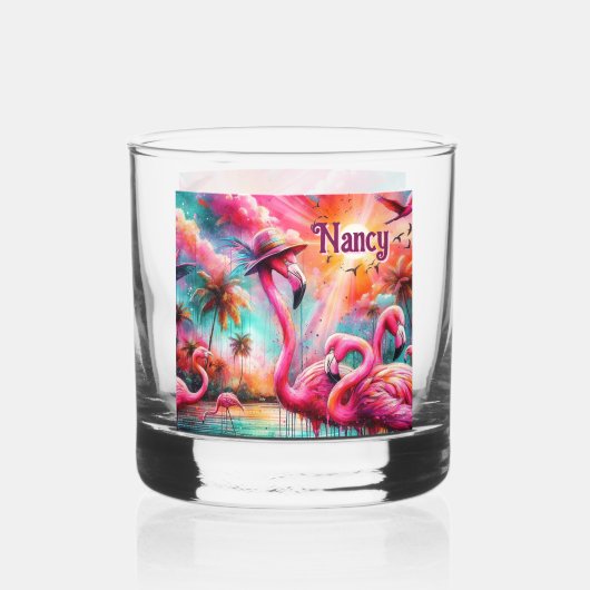 Tropische roze flamingo's palmbomen gepersonalisee whisky glas (Voorkant)