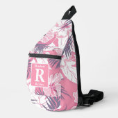 Tropische roze hibiscus gepersonaliseerd monogram sling bag (Rechterhoek)