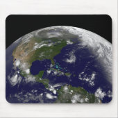 Tropische Stormen op aarde. Muismat (Voorkant)