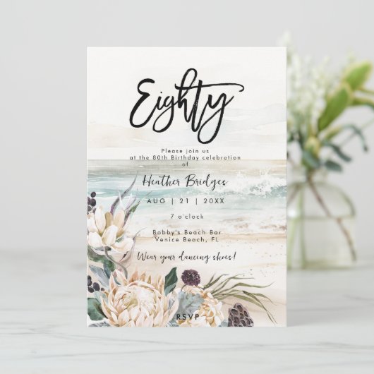 Tropische strand protea 80e verjaardag party invit kaart (Staand voorkant)