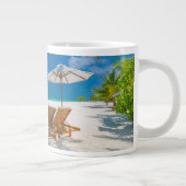 Tropische stranden | Lounge Chairs Beach, Bora Bor Grote Koffiekop (Rechts)