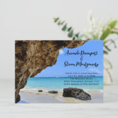 Tropische strandkust met een Big Rock bruiloft Kaart (Staand voorkant)