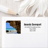 Tropische strandkust met een Big Rock Etiket (Insitu)