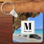 Tropische strandkust met een Big Rock Monogram Sleutelhanger (Voorkant)
