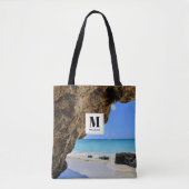 Tropische strandkust met een Big Rock Monogram Tote Bag (Voorkant)