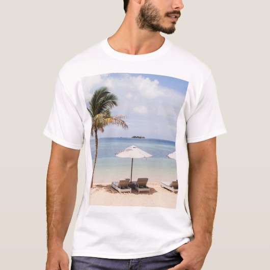 Tropische strandparasols: wit, palm. t-shirt (Voorkant)