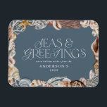 Tropische warme kerstzeeen en groeten moderne tijd magneet<br><div class="desc">Tropische warme kerstzeeen en groeten moderne,  elegante feestelijke vakantiekaart. Elegant blauw en koraal zee schelp.</div>
