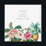 Tropische Waterverf Bloemen & Groen Bruiloft Magneet<br><div class="desc">Een prachtige tropische waterverf bloemen en groen bruiloft ontwerp. Een uniek ontwerp dat gebruik maakt van waterverf plantstoffen zoals Hibiscus, Plumeria en ananaspalmen. Een modern wit en tropisch bloemontwerp met een vleugje groen. Een chique bruiloft gunst ontwerp met moderne elementen. Overeenkomende bruiloft uitnodigingen en andere briefpapier items zijn ook beschikbaar....</div>