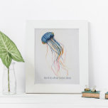 Tropische Waterverf Jellyfish Motivatie Poster<br><div class="desc">Een inspirerend poster in kuststijl voor slaapkamers, thuis kantoor en woongebieden in je strandhuis. Deze afdruk is voorzien van mijn oorspronkelijke hand die waterverf kwal in schaduwblauw heeft geschilderd met mijn citaat "Wees niet bang om diep te duiken" in de moderne sans serif typografie. Personaliseer je om te lezen wat...</div>