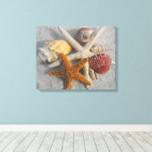 Tropische zeeschelp/zeesterren wit zand foto canva canvas afdruk (Insitu (Houten vloer))