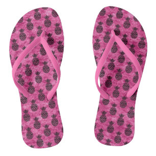 Tropische zomer van roze en zwarte anananas teenslippers