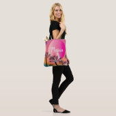 Tropische zonnepalmboom met heldere roze zomer tote bag (Op model)