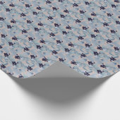 Trossen Zwarte Bes, Blauwe Bladeren Op Beige Cadeaupapier (Hoek)