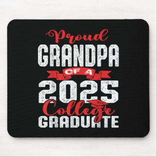 Trote opa van afgestudeerde universiteitsshirt 202 muismat
