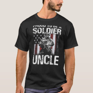 Trots om een soldaat oom VS vlag zijn T-shirt
