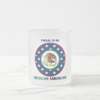 TROTS OM MEXICAANS-AMERIKAANS TE ZIJN MATGLAS KOFFIEMOK