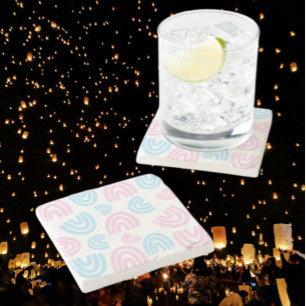 Trots onder elk glas stenen onderzetter