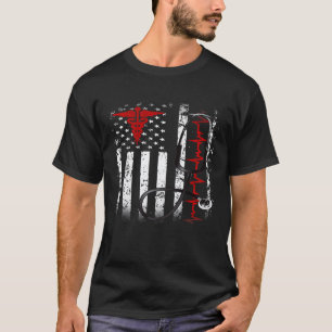 Trotse Amerikaanse medische staf verpleegster dokt T-shirt