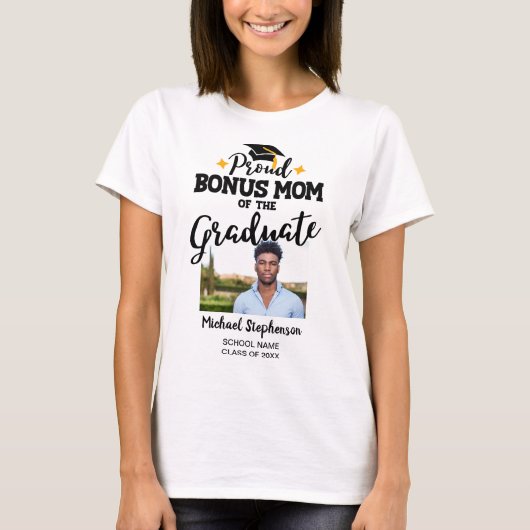 Trotse Bonus Mama van de afstuderen foto naam T-Sh T-shirt (Voorkant)