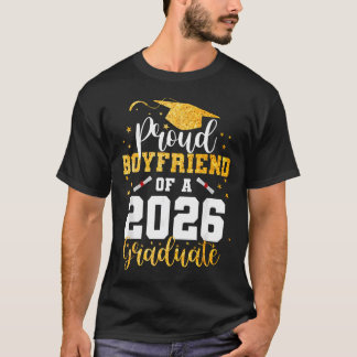 Trotse Boyfriend Van Een Afgestudeerde Van De Klas T-shirt