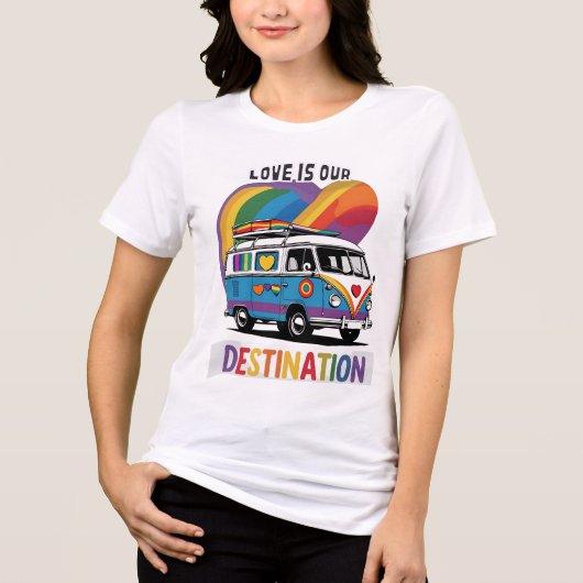 Trotse camper – Rainbow RV Pride T-shirt (Voorkant)
