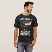 Trotse dochter Amerikaanse vlag Wildland brandweer T-shirt (Voorkant volledig)