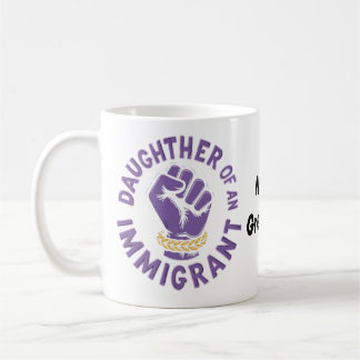 Trotse dochter van een immigrant omarmt haar erfgo koffiemok