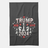 Trotse Maga Trump wint opnieuw Inaguration Day 202 Theedoek (Verticaal)