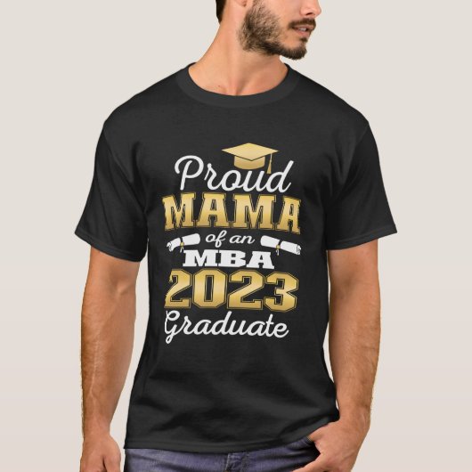 Trotse mama van 2023 klasse MBA Afstuderen familie T-shirt (Voorkant)