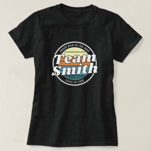 Trotse Moeder Retro Team Achternaam Klas Afgestude T-shirt