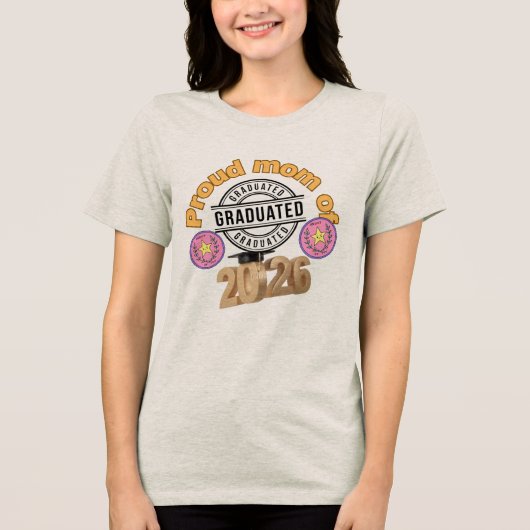 Trotse moeder van afgestudeerde 2026 – Afstudeerfe Tri-Blend Shirt (Voorkant)