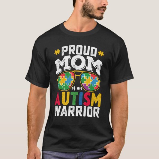 Trotse moeder van een Autisme Warrior familie T-shirt (Voorkant)