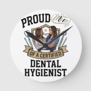 Trotse moeder van een gecertificeerd mondhygiënist ronde klok